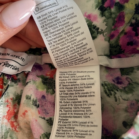 & Other Stories Floral Women's Shorts - Picture 4 of 9